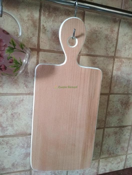 <div style=margin-left:10px><h1>Досточка для разделки</h1><p><a href="/catalog/ukrasheniya/">Прикраси</a> » <a href="/catalog/ukrasheniya/podarki/">Подарунки</a></p><i class="fa fa-map-marker"></i> Днепропетровская область, Днепропетровск<br /><br /><div class="socdata"><script src="//yastatic.net/es5-shims/0.0.2/es5-shims.min.js"></script>
                                            <script src="//yastatic.net/share2/share.js"></script>
                                            <div class="ya-share2" data-services="facebook,gplus,twitter,lj,viber,whatsapp,skype" data-counter=""></div></div>