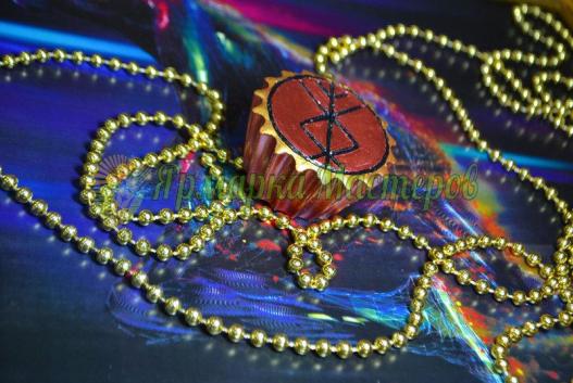 <div style=margin-left:10px><h1>Руно-камень «Преуспевание»</h1><p><a href="/catalog/ezoterika/">Езотерика</a> » <a href="/catalog/ezoterika/raznoe/">Рiзне</a></p><i class="fa fa-map-marker"></i> Киевская область, Киев<br /><br /><div class="socdata"><script src="//yastatic.net/es5-shims/0.0.2/es5-shims.min.js"></script>
                                            <script src="//yastatic.net/share2/share.js"></script>
                                            <div class="ya-share2" data-services="facebook,gplus,twitter,lj,viber,whatsapp,skype" data-counter=""></div></div>