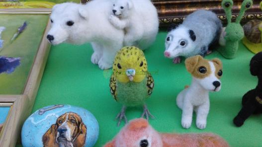 <div style=margin-left:10px><h1>игрушки из шерсти  в технике сухое валяние</h1><p><a href="/catalog/ukrasheniya/">Прикраси</a> » <a href="/catalog/ukrasheniya/podarki/">Подарунки</a></p><i class="fa fa-map-marker"></i> Киевская область, Киев<br /><br /><div class="socdata"><script src="//yastatic.net/es5-shims/0.0.2/es5-shims.min.js"></script>
                                            <script src="//yastatic.net/share2/share.js"></script>
                                            <div class="ya-share2" data-services="facebook,gplus,twitter,lj,viber,whatsapp,skype" data-counter=""></div></div>