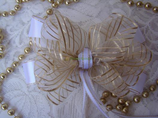 <div style=margin-left:10px><h1>Нарядные банты на 1 сентября и другие праздники.</h1><p><a href="/catalog/aksessuary/">Аксесуари</a> » <a href="/catalog/aksessuary/banty/">Банти</a></p><i class="fa fa-map-marker"></i> Киевская область, Киев<br /><br /><div class="socdata"><script src="//yastatic.net/es5-shims/0.0.2/es5-shims.min.js"></script>
                                            <script src="//yastatic.net/share2/share.js"></script>
                                            <div class="ya-share2" data-services="facebook,gplus,twitter,lj,viber,whatsapp,skype" data-counter=""></div></div>