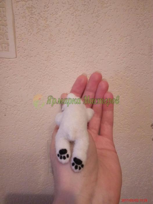 <div style=margin-left:10px><h1>игрушки из шерсти в технике сухое валяние</h1><p><a href="/catalog/ukrasheniya/">Прикраси</a> » <a href="/catalog/ukrasheniya/igrushki/">Iграшки</a></p><i class="fa fa-map-marker"></i> Киевская область, Киев<br /><br /><div class="socdata"><script src="//yastatic.net/es5-shims/0.0.2/es5-shims.min.js"></script>
                                            <script src="//yastatic.net/share2/share.js"></script>
                                            <div class="ya-share2" data-services="facebook,gplus,twitter,lj,viber,whatsapp,skype" data-counter=""></div></div>