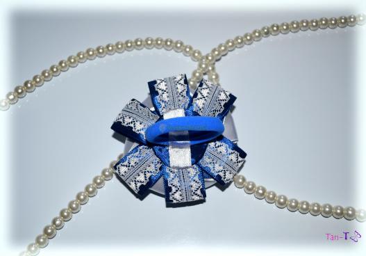 <div style=margin-left:10px><h1>Ретро Школьная</h1><p><a href="/catalog/aksessuary/">Аксесуари</a> » <a href="/catalog/aksessuary/zakolki--zajimy/">Шпильки, затискачі</a></p><i class="fa fa-map-marker"></i> Днепропетровская область, Днепропетровск<br /><br /><div class="socdata"><script src="//yastatic.net/es5-shims/0.0.2/es5-shims.min.js"></script>
                                            <script src="//yastatic.net/share2/share.js"></script>
                                            <div class="ya-share2" data-services="facebook,gplus,twitter,lj,viber,whatsapp,skype" data-counter=""></div></div>