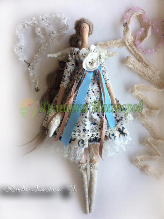 <div style=margin-left:10px><h1>Кукла Тильда </h1><p><a href="/catalog/igrushki/">Iграшки</a> » <a href="/catalog/igrushki/kukly/">Кукли</a></p><i class="fa fa-map-marker"></i> Днепропетровская область, Днепропетровск<br /><br /><div class="socdata"><script src="//yastatic.net/es5-shims/0.0.2/es5-shims.min.js"></script>
                                            <script src="//yastatic.net/share2/share.js"></script>
                                            <div class="ya-share2" data-services="facebook,gplus,twitter,lj,viber,whatsapp,skype" data-counter=""></div></div>