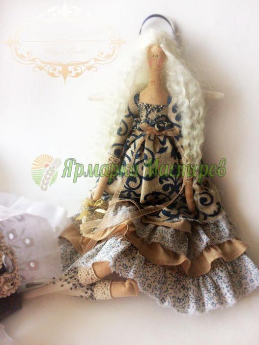 <div style=margin-left:10px><h1>Куколка Тильда </h1><p><a href="/catalog/igrushki/">Iграшки</a> » <a href="/catalog/igrushki/kukly/">Кукли</a></p><i class="fa fa-map-marker"></i> Днепропетровская область, Днепропетровск<br /><br /><div class="socdata"><script src="//yastatic.net/es5-shims/0.0.2/es5-shims.min.js"></script>
                                            <script src="//yastatic.net/share2/share.js"></script>
                                            <div class="ya-share2" data-services="facebook,gplus,twitter,lj,viber,whatsapp,skype" data-counter=""></div></div>