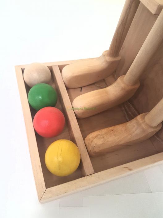 <div style=margin-left:10px><h1>Игра "Мини-гольф"</h1><p><a href="/catalog/podarki--suveniry/">Подарунки, сувеніри</a> » <a href="/catalog/podarki--suveniry/igrushki/">Iграшки</a></p><i class="fa fa-map-marker"></i> Киевская область, Киев<br /><br /><div class="socdata"><script src="//yastatic.net/es5-shims/0.0.2/es5-shims.min.js"></script>
                                            <script src="//yastatic.net/share2/share.js"></script>
                                            <div class="ya-share2" data-services="facebook,gplus,twitter,lj,viber,whatsapp,skype" data-counter=""></div></div>