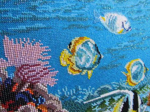 <div style=margin-left:10px><h1>Большой кораловый риф. Подводный мир</h1><p><a href="/catalog/kartiny/">Картини</a> » <a href="/catalog/kartiny/vyshitye/">Вишиті</a></p><i class="fa fa-map-marker"></i> Черниговская область, Мена<br /><br /><div class="socdata"><script src="//yastatic.net/es5-shims/0.0.2/es5-shims.min.js"></script>
                                            <script src="//yastatic.net/share2/share.js"></script>
                                            <div class="ya-share2" data-services="facebook,gplus,twitter,lj,viber,whatsapp,skype" data-counter=""></div></div>