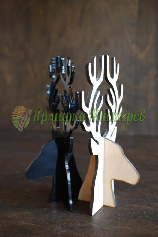 <div style=margin-left:10px><h1>подставка для украшений</h1><p><a href="/catalog/podarki--suveniry/">Подарунки, сувеніри</a> » <a href="/catalog/podarki--suveniry/podarki/">Подарунки</a></p><i class="fa fa-map-marker"></i> Ивано-Франковская область, Коломыя<br /><br /><div class="socdata"><script src="//yastatic.net/es5-shims/0.0.2/es5-shims.min.js"></script>
                                            <script src="//yastatic.net/share2/share.js"></script>
                                            <div class="ya-share2" data-services="facebook,gplus,twitter,lj,viber,whatsapp,skype" data-counter=""></div></div>