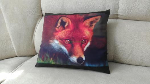 <div style=margin-left:10px><h1>Подушка декоративная диванная</h1><p><a href="/catalog/dekor/">Декор</a> » <a href="/catalog/dekor/tekstil/">Текстиль</a></p><i class="fa fa-map-marker"></i> Донецкая область, Артемовск<br /><br /><div class="socdata"><script src="//yastatic.net/es5-shims/0.0.2/es5-shims.min.js"></script>
                                            <script src="//yastatic.net/share2/share.js"></script>
                                            <div class="ya-share2" data-services="facebook,gplus,twitter,lj,viber,whatsapp,skype" data-counter=""></div></div>