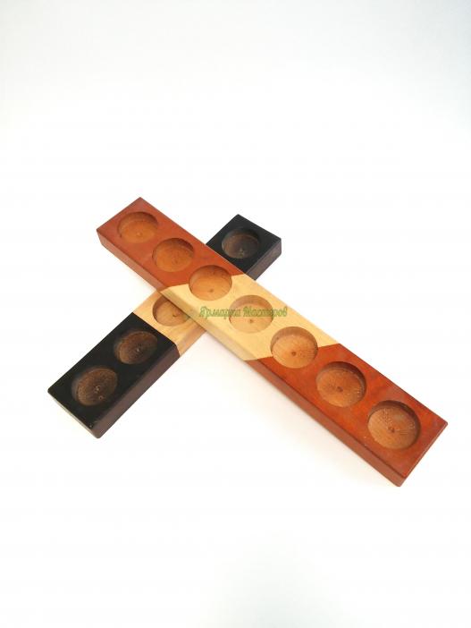 <div style=margin-left:10px><h1>Подсвечники деревянные</h1><p><a href="/catalog/dekor/">Декор</a> » <a href="/catalog/dekor/drugoe/">Iнше</a></p><i class="fa fa-map-marker"></i> Киевская область, Киев<br /><br /><div class="socdata"><script src="//yastatic.net/es5-shims/0.0.2/es5-shims.min.js"></script>
                                            <script src="//yastatic.net/share2/share.js"></script>
                                            <div class="ya-share2" data-services="facebook,gplus,twitter,lj,viber,whatsapp,skype" data-counter=""></div></div>