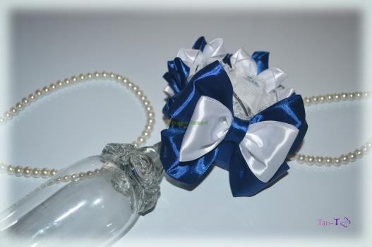 <div style=margin-left:10px><h1>Украшения для волос. Ручная работа.</h1><p><a href="/catalog/aksessuary/">Аксесуари</a> » <a href="/catalog/aksessuary/zakolki--zajimy/">Шпильки, затискачі</a></p><i class="fa fa-map-marker"></i> Днепропетровская область, Днепропетровск<br /><br /><div class="socdata"><script src="//yastatic.net/es5-shims/0.0.2/es5-shims.min.js"></script>
                                            <script src="//yastatic.net/share2/share.js"></script>
                                            <div class="ya-share2" data-services="facebook,gplus,twitter,lj,viber,whatsapp,skype" data-counter=""></div></div>