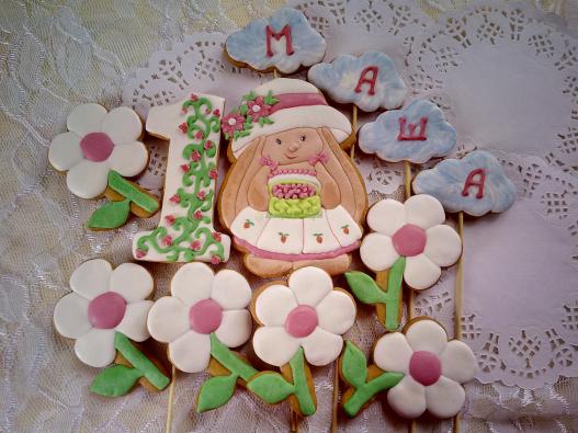 <div style=margin-left:10px><h1>Имбирные расписные пряники станут прекрасным подарком и чудесно украсят любой праздник</h1><p><a href="/catalog/podarki--suveniry/">Подарунки, сувеніри</a> » <a href="/catalog/podarki--suveniry/podarki/">Подарунки</a></p><i class="fa fa-map-marker"></i> Николаевская область, Первомайск<br /><br /><div class="socdata"><script src="//yastatic.net/es5-shims/0.0.2/es5-shims.min.js"></script>
                                            <script src="//yastatic.net/share2/share.js"></script>
                                            <div class="ya-share2" data-services="facebook,gplus,twitter,lj,viber,whatsapp,skype" data-counter=""></div></div>