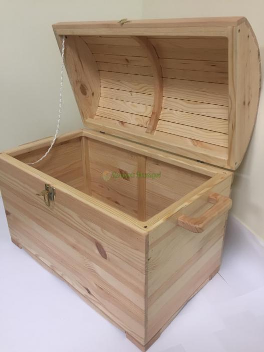 <div style=margin-left:10px><h1>Сундук для  хранения</h1><p><a href="/catalog/dekor/">Декор</a> » <a href="/catalog/dekor/drugoe/">Iнше</a></p><i class="fa fa-map-marker"></i> Киевская область, Киев<br /><br /><div class="socdata"><script src="//yastatic.net/es5-shims/0.0.2/es5-shims.min.js"></script>
                                            <script src="//yastatic.net/share2/share.js"></script>
                                            <div class="ya-share2" data-services="facebook,gplus,twitter,lj,viber,whatsapp,skype" data-counter=""></div></div>