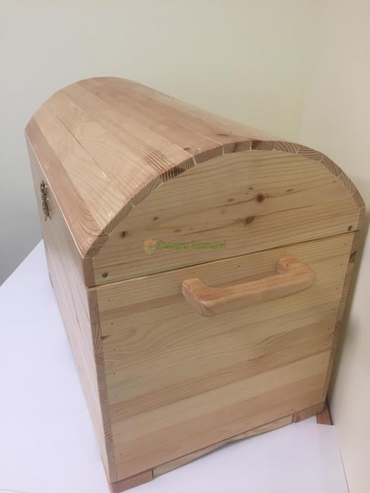 <div style=margin-left:10px><h1>Сундук для  хранения</h1><p><a href="/catalog/dekor/">Декор</a> » <a href="/catalog/dekor/drugoe/">Iнше</a></p><i class="fa fa-map-marker"></i> Киевская область, Киев<br /><br /><div class="socdata"><script src="//yastatic.net/es5-shims/0.0.2/es5-shims.min.js"></script>
                                            <script src="//yastatic.net/share2/share.js"></script>
                                            <div class="ya-share2" data-services="facebook,gplus,twitter,lj,viber,whatsapp,skype" data-counter=""></div></div>