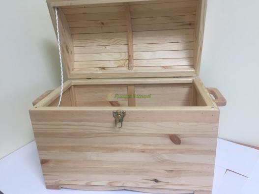 <div style=margin-left:10px><h1>Сундук для  хранения</h1><p><a href="/catalog/dekor/">Декор</a> » <a href="/catalog/dekor/drugoe/">Iнше</a></p><i class="fa fa-map-marker"></i> Киевская область, Киев<br /><br /><div class="socdata"><script src="//yastatic.net/es5-shims/0.0.2/es5-shims.min.js"></script>
                                            <script src="//yastatic.net/share2/share.js"></script>
                                            <div class="ya-share2" data-services="facebook,gplus,twitter,lj,viber,whatsapp,skype" data-counter=""></div></div>