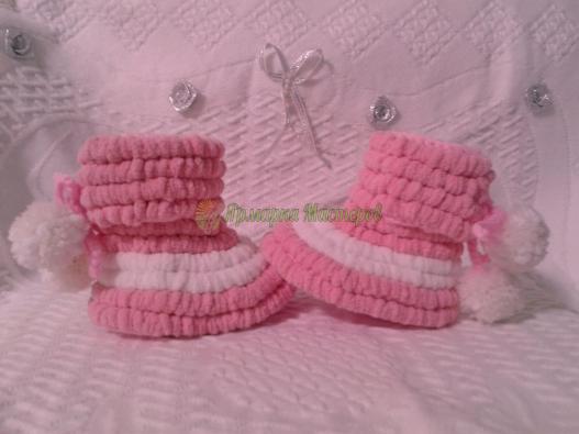 <div style=margin-left:10px><h1>Пинетки-сапожки</h1><p><a href="/catalog/rukodelie/">Рукоділля</a> » <a href="/catalog/rukodelie/rukodelie--obschee/">Рукоділля, загальне</a></p><i class="fa fa-map-marker"></i> Хмельницкая область, Хмельницкий<br /><br /><div class="socdata"><script src="//yastatic.net/es5-shims/0.0.2/es5-shims.min.js"></script>
                                            <script src="//yastatic.net/share2/share.js"></script>
                                            <div class="ya-share2" data-services="facebook,gplus,twitter,lj,viber,whatsapp,skype" data-counter=""></div></div>