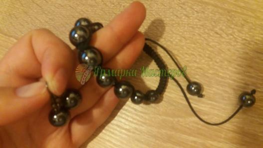 <div style=margin-left:10px><h1>Набор Шамбала</h1><p><a href="/catalog/ukrasheniya/">Прикраси</a> » <a href="/catalog/ukrasheniya/aksessuary/">Аксесуари</a></p><i class="fa fa-map-marker"></i> Донецкая область, Донецк<br /><br /><div class="socdata"><script src="//yastatic.net/es5-shims/0.0.2/es5-shims.min.js"></script>
                                            <script src="//yastatic.net/share2/share.js"></script>
                                            <div class="ya-share2" data-services="facebook,gplus,twitter,lj,viber,whatsapp,skype" data-counter=""></div></div>