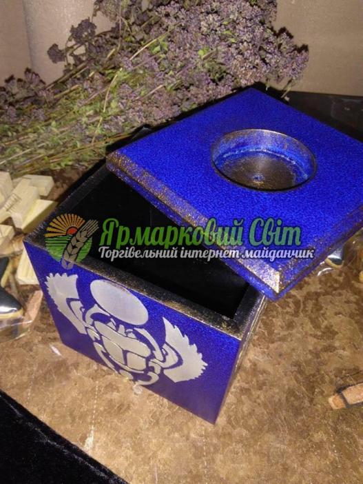 <div style=margin-left:10px><h1>шкатулка подсвечник</h1><p><a href="/catalog/ezoterika/">Езотерика</a> » <a href="/catalog/ezoterika/raznoe/">Рiзне</a></p><i class="fa fa-map-marker"></i> Сумская область, Ахтырка<br /><br /><div class="socdata"><script src="//yastatic.net/es5-shims/0.0.2/es5-shims.min.js"></script>
                                            <script src="//yastatic.net/share2/share.js"></script>
                                            <div class="ya-share2" data-services="facebook,gplus,twitter,lj,viber,whatsapp,skype" data-counter=""></div></div>