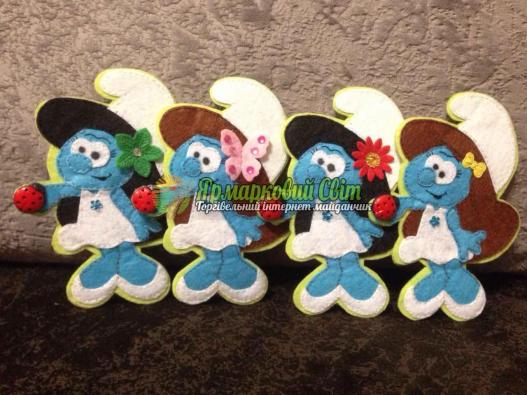 <div style=margin-left:10px><h1>Броши, игрушки, ёлочные игрушки</h1><p><a href="/catalog/ukrasheniya/">Прикраси</a> » <a href="/catalog/ukrasheniya/igrushki/">Iграшки</a></p><i class="fa fa-map-marker"></i> Днепропетровская область, Никополь<br /><br /><div class="socdata"><script src="//yastatic.net/es5-shims/0.0.2/es5-shims.min.js"></script>
                                            <script src="//yastatic.net/share2/share.js"></script>
                                            <div class="ya-share2" data-services="facebook,gplus,twitter,lj,viber,whatsapp,skype" data-counter=""></div></div>