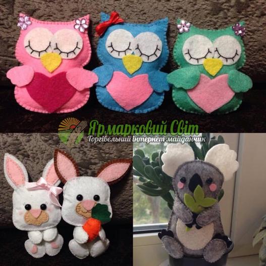 <div style=margin-left:10px><h1>Броши, игрушки, ёлочные игрушки</h1><p><a href="/catalog/ukrasheniya/">Прикраси</a> » <a href="/catalog/ukrasheniya/igrushki/">Iграшки</a></p><i class="fa fa-map-marker"></i> Днепропетровская область, Никополь<br /><br /><div class="socdata"><script src="//yastatic.net/es5-shims/0.0.2/es5-shims.min.js"></script>
                                            <script src="//yastatic.net/share2/share.js"></script>
                                            <div class="ya-share2" data-services="facebook,gplus,twitter,lj,viber,whatsapp,skype" data-counter=""></div></div>