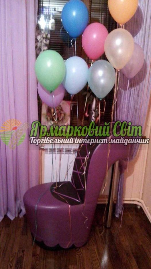 <div style=margin-left:10px><h1>Кресло-туфелька</h1><p><a href="/catalog/dekor/">Декор</a> » <a href="/catalog/dekor/mebel/">Меблі</a></p><i class="fa fa-map-marker"></i> Черкасская область, Черкассы<br /><br /><div class="socdata"><script src="//yastatic.net/es5-shims/0.0.2/es5-shims.min.js"></script>
                                            <script src="//yastatic.net/share2/share.js"></script>
                                            <div class="ya-share2" data-services="facebook,gplus,twitter,lj,viber,whatsapp,skype" data-counter=""></div></div>