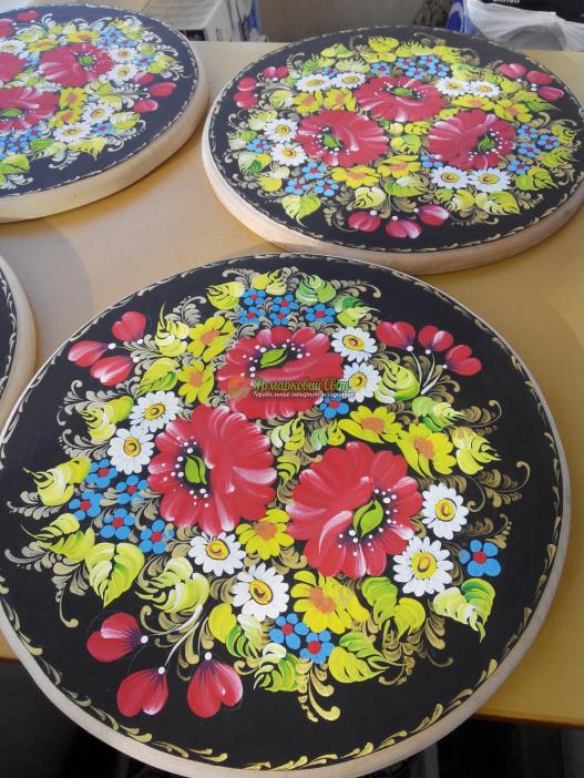 <div style=margin-left:10px><h1>дощечки, ложки, лопатки</h1><p><a href="/catalog/podarki--suveniry/">Подарунки, сувеніри</a> » <a href="/catalog/podarki--suveniry/suveniry/">Сувеніри</a></p><i class="fa fa-map-marker"></i> Полтавская область, Полтава<br /><br /><div class="socdata"><script src="//yastatic.net/es5-shims/0.0.2/es5-shims.min.js"></script>
                                            <script src="//yastatic.net/share2/share.js"></script>
                                            <div class="ya-share2" data-services="facebook,gplus,twitter,lj,viber,whatsapp,skype" data-counter=""></div></div>