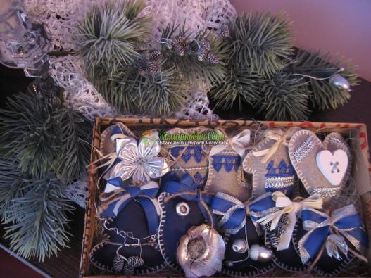 <div style=margin-left:10px><h1>Игрушки новогодние</h1><p><a href="/catalog/igrushki/">Iграшки</a> » <a href="/catalog/igrushki/myagkie/">М'які</a></p><i class="fa fa-map-marker"></i> Львовская область, Борислав<br /><br /><div class="socdata"><script src="//yastatic.net/es5-shims/0.0.2/es5-shims.min.js"></script>
                                            <script src="//yastatic.net/share2/share.js"></script>
                                            <div class="ya-share2" data-services="facebook,gplus,twitter,lj,viber,whatsapp,skype" data-counter=""></div></div>