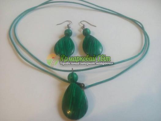 <div style=margin-left:10px><h1>Лечебный набор из натурального камня - малахит</h1><p><a href="/catalog/yvelirnue_izdeliya/">Ювелірні вироби
</a> » <a href="/catalog/yvelirnue_izdeliya/yuvelirnye-kamni/">Ювелірні камені</a></p><i class="fa fa-map-marker"></i> Сумская область, Сумы<br /><br /><div class="socdata"><script src="//yastatic.net/es5-shims/0.0.2/es5-shims.min.js"></script>
                                            <script src="//yastatic.net/share2/share.js"></script>
                                            <div class="ya-share2" data-services="facebook,gplus,twitter,lj,viber,whatsapp,skype" data-counter=""></div></div>