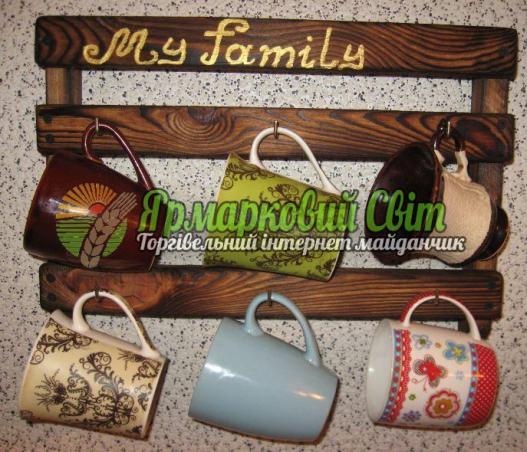 <div style=margin-left:10px><h1>Полка для чашек навесная</h1><p><a href="/catalog/dekor/">Декор</a> » <a href="/catalog/dekor/drugoe/">Iнше</a></p><i class="fa fa-map-marker"></i> Черниговская область, Чернигов<br /><br /><div class="socdata"><script src="//yastatic.net/es5-shims/0.0.2/es5-shims.min.js"></script>
                                            <script src="//yastatic.net/share2/share.js"></script>
                                            <div class="ya-share2" data-services="facebook,gplus,twitter,lj,viber,whatsapp,skype" data-counter=""></div></div>