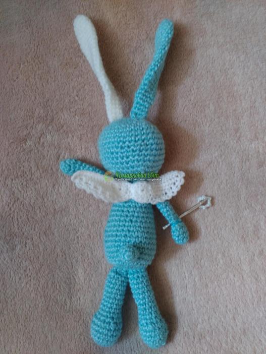 <div style=margin-left:10px><h1>Зайка Льдинка</h1><p><a href="/catalog/igrushki/">Iграшки</a> » <a href="/catalog/igrushki/myagkie/">М'які</a></p><i class="fa fa-map-marker"></i> Харьковская область, Харьков<br /><br /><div class="socdata"><script src="//yastatic.net/es5-shims/0.0.2/es5-shims.min.js"></script>
                                            <script src="//yastatic.net/share2/share.js"></script>
                                            <div class="ya-share2" data-services="facebook,gplus,twitter,lj,viber,whatsapp,skype" data-counter=""></div></div>