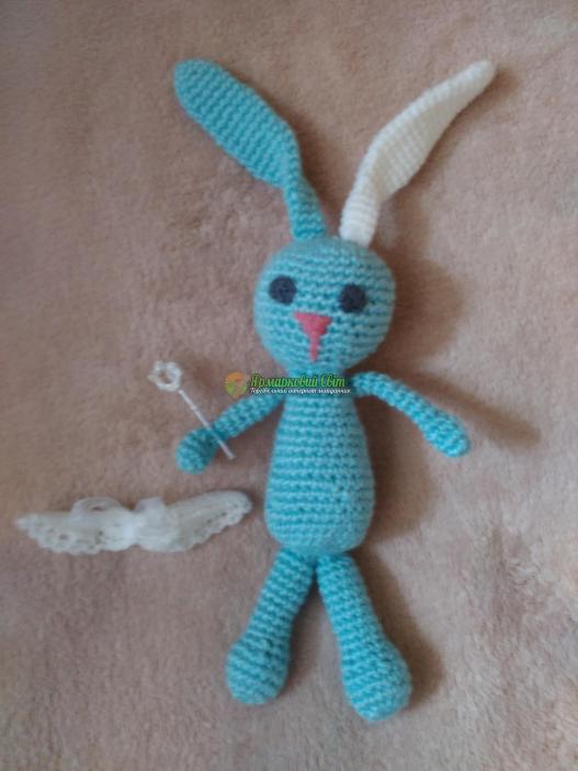 <div style=margin-left:10px><h1>Зайка Льдинка</h1><p><a href="/catalog/igrushki/">Iграшки</a> » <a href="/catalog/igrushki/myagkie/">М'які</a></p><i class="fa fa-map-marker"></i> Харьковская область, Харьков<br /><br /><div class="socdata"><script src="//yastatic.net/es5-shims/0.0.2/es5-shims.min.js"></script>
                                            <script src="//yastatic.net/share2/share.js"></script>
                                            <div class="ya-share2" data-services="facebook,gplus,twitter,lj,viber,whatsapp,skype" data-counter=""></div></div>