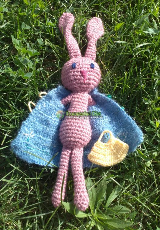 <div style=margin-left:10px><h1>Вязаная игрушка зайка Яринка</h1><p><a href="/catalog/igrushki/">Iграшки</a> » <a href="/catalog/igrushki/myagkie/">М'які</a></p><i class="fa fa-map-marker"></i> Харьковская область, Харьков<br /><br /><div class="socdata"><script src="//yastatic.net/es5-shims/0.0.2/es5-shims.min.js"></script>
                                            <script src="//yastatic.net/share2/share.js"></script>
                                            <div class="ya-share2" data-services="facebook,gplus,twitter,lj,viber,whatsapp,skype" data-counter=""></div></div>