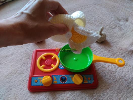 <div style=margin-left:10px><h1>Развиваюшая игрушка Яйцо</h1><p><a href="/catalog/igrushki/">Iграшки</a> » <a href="/catalog/igrushki/myagkie/">М'які</a></p><i class="fa fa-map-marker"></i> Харьковская область, Харьков<br /><br /><div class="socdata"><script src="//yastatic.net/es5-shims/0.0.2/es5-shims.min.js"></script>
                                            <script src="//yastatic.net/share2/share.js"></script>
                                            <div class="ya-share2" data-services="facebook,gplus,twitter,lj,viber,whatsapp,skype" data-counter=""></div></div>