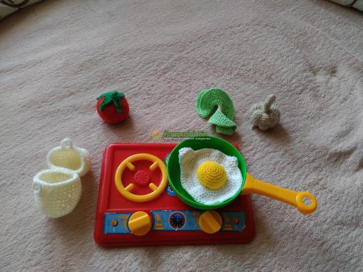 <div style=margin-left:10px><h1>Развиваюшая игрушка Яйцо</h1><p><a href="/catalog/igrushki/">Iграшки</a> » <a href="/catalog/igrushki/myagkie/">М'які</a></p><i class="fa fa-map-marker"></i> Харьковская область, Харьков<br /><br /><div class="socdata"><script src="//yastatic.net/es5-shims/0.0.2/es5-shims.min.js"></script>
                                            <script src="//yastatic.net/share2/share.js"></script>
                                            <div class="ya-share2" data-services="facebook,gplus,twitter,lj,viber,whatsapp,skype" data-counter=""></div></div>