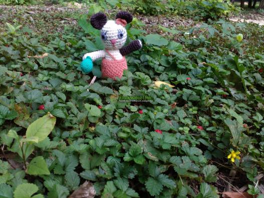 <div style=margin-left:10px><h1>Вязаный Мишка Малинка</h1><p><a href="/catalog/igrushki/">Iграшки</a> » <a href="/catalog/igrushki/myagkie/">М'які</a></p><i class="fa fa-map-marker"></i> Харьковская область, Харьков<br /><br /><div class="socdata"><script src="//yastatic.net/es5-shims/0.0.2/es5-shims.min.js"></script>
                                            <script src="//yastatic.net/share2/share.js"></script>
                                            <div class="ya-share2" data-services="facebook,gplus,twitter,lj,viber,whatsapp,skype" data-counter=""></div></div>