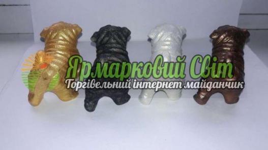 <div style=margin-left:10px><h1>Статуэтка собачка к 2018 году)</h1><p><a href="/catalog/ukrasheniya/">Прикраси</a> » <a href="/catalog/ukrasheniya/podarki/">Подарунки</a></p><i class="fa fa-map-marker"></i> Киевская область, Киев<br /><br /><div class="socdata"><script src="//yastatic.net/es5-shims/0.0.2/es5-shims.min.js"></script>
                                            <script src="//yastatic.net/share2/share.js"></script>
                                            <div class="ya-share2" data-services="facebook,gplus,twitter,lj,viber,whatsapp,skype" data-counter=""></div></div>