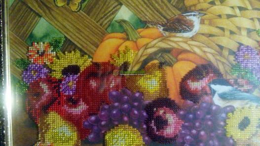 <div style=margin-left:10px><h1>картина из бисера ,,Дары осени,,</h1><p><a href="/catalog/kartiny/">Картини</a> » <a href="/catalog/kartiny/vyshitye/">Вишиті</a></p><i class="fa fa-map-marker"></i> Киевская область, Киев<br /><br /><div class="socdata"><script src="//yastatic.net/es5-shims/0.0.2/es5-shims.min.js"></script>
                                            <script src="//yastatic.net/share2/share.js"></script>
                                            <div class="ya-share2" data-services="facebook,gplus,twitter,lj,viber,whatsapp,skype" data-counter=""></div></div>