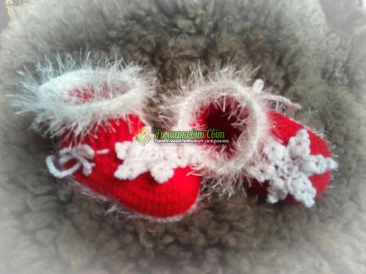 <div style=margin-left:10px><h1>Пінетки і повязка "Сніжинка" до Новорічних свят</h1><p><a href="/catalog/ukrasheniya/">Прикраси</a> » <a href="/catalog/ukrasheniya/podarki/">Подарунки</a></p><i class="fa fa-map-marker"></i> Волынская область, Любомль<br /><br /><div class="socdata"><script src="//yastatic.net/es5-shims/0.0.2/es5-shims.min.js"></script>
                                            <script src="//yastatic.net/share2/share.js"></script>
                                            <div class="ya-share2" data-services="facebook,gplus,twitter,lj,viber,whatsapp,skype" data-counter=""></div></div>