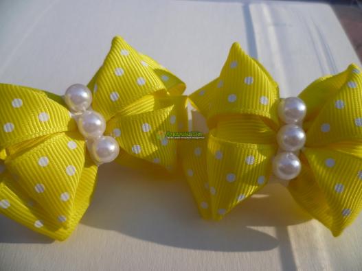 <div style=margin-left:10px><h1>бантики из репсовой ленты</h1><p><a href="/catalog/aksessuary/">Аксесуари</a> » <a href="/catalog/aksessuary/banty/">Банти</a></p><i class="fa fa-map-marker"></i> Запорожская область, Запорожье<br /><br /><div class="socdata"><script src="//yastatic.net/es5-shims/0.0.2/es5-shims.min.js"></script>
                                            <script src="//yastatic.net/share2/share.js"></script>
                                            <div class="ya-share2" data-services="facebook,gplus,twitter,lj,viber,whatsapp,skype" data-counter=""></div></div>