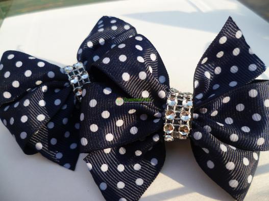 <div style=margin-left:10px><h1>бантики из репсовой ленты</h1><p><a href="/catalog/aksessuary/">Аксесуари</a> » <a href="/catalog/aksessuary/banty/">Банти</a></p><i class="fa fa-map-marker"></i> Запорожская область, Запорожье<br /><br /><div class="socdata"><script src="//yastatic.net/es5-shims/0.0.2/es5-shims.min.js"></script>
                                            <script src="//yastatic.net/share2/share.js"></script>
                                            <div class="ya-share2" data-services="facebook,gplus,twitter,lj,viber,whatsapp,skype" data-counter=""></div></div>