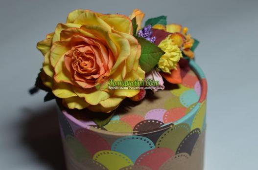 <div style=margin-left:10px><h1>Ободок для волос</h1><p><a href="/catalog/ukrasheniya/">Прикраси</a> » <a href="/catalog/ukrasheniya/aksessuary/">Аксесуари</a></p><i class="fa fa-map-marker"></i> Киевская область, Киев<br /><br /><div class="socdata"><script src="//yastatic.net/es5-shims/0.0.2/es5-shims.min.js"></script>
                                            <script src="//yastatic.net/share2/share.js"></script>
                                            <div class="ya-share2" data-services="facebook,gplus,twitter,lj,viber,whatsapp,skype" data-counter=""></div></div>