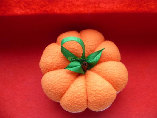 <div style=margin-left:10px><h1>игольница.подушечка для иголок.</h1><p><a href="/catalog/podarki--suveniry/">Подарунки, сувеніри</a> » <a href="/catalog/podarki--suveniry/podarki/">Подарунки</a></p><i class="fa fa-map-marker"></i> Запорожская область, Запорожье<br /><br /><div class="socdata"><script src="//yastatic.net/es5-shims/0.0.2/es5-shims.min.js"></script>
                                            <script src="//yastatic.net/share2/share.js"></script>
                                            <div class="ya-share2" data-services="facebook,gplus,twitter,lj,viber,whatsapp,skype" data-counter=""></div></div>