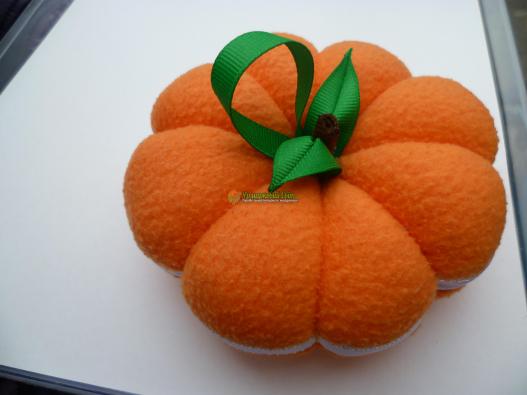 <div style=margin-left:10px><h1>игольница.подушечка для иголок.</h1><p><a href="/catalog/podarki--suveniry/">Подарунки, сувеніри</a> » <a href="/catalog/podarki--suveniry/podarki/">Подарунки</a></p><i class="fa fa-map-marker"></i> Запорожская область, Запорожье<br /><br /><div class="socdata"><script src="//yastatic.net/es5-shims/0.0.2/es5-shims.min.js"></script>
                                            <script src="//yastatic.net/share2/share.js"></script>
                                            <div class="ya-share2" data-services="facebook,gplus,twitter,lj,viber,whatsapp,skype" data-counter=""></div></div>