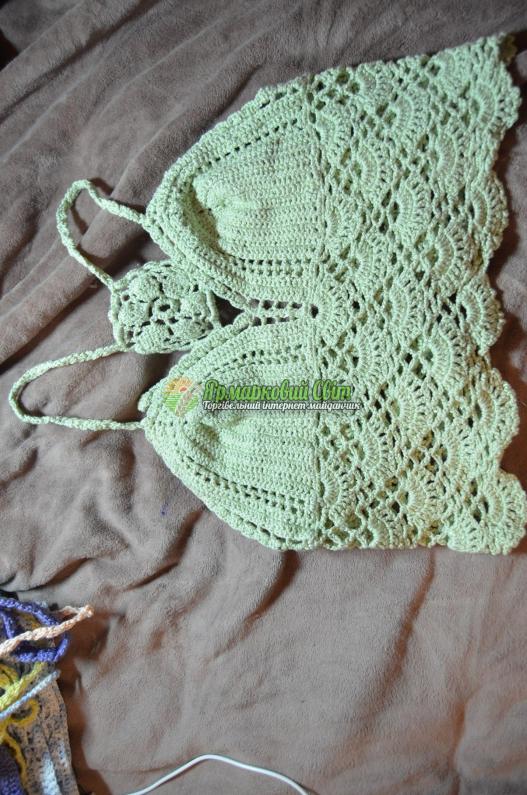 <div style=margin-left:10px><h1>Вязаные топы,купальники</h1><p><a href="/catalog/rukodelie/">Рукоділля</a> » <a href="/catalog/rukodelie/rukodelie--obschee/">Рукоділля, загальне</a></p><i class="fa fa-map-marker"></i> Харьковская область, Харьков<br /><br /><div class="socdata"><script src="//yastatic.net/es5-shims/0.0.2/es5-shims.min.js"></script>
                                            <script src="//yastatic.net/share2/share.js"></script>
                                            <div class="ya-share2" data-services="facebook,gplus,twitter,lj,viber,whatsapp,skype" data-counter=""></div></div>