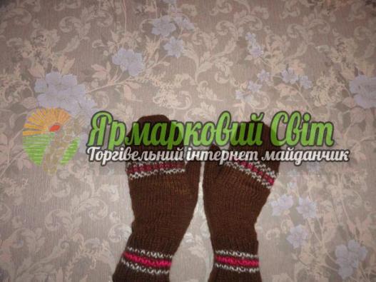 <div style=margin-left:10px><h1>Набор носочки и рукавички</h1><p><a href="/catalog/ukrasheniya/">Прикраси</a> » <a href="/catalog/ukrasheniya/podarki/">Подарунки</a></p><i class="fa fa-map-marker"></i> Днепропетровская область, Широкое<br /><br /><div class="socdata"><script src="//yastatic.net/es5-shims/0.0.2/es5-shims.min.js"></script>
                                            <script src="//yastatic.net/share2/share.js"></script>
                                            <div class="ya-share2" data-services="facebook,gplus,twitter,lj,viber,whatsapp,skype" data-counter=""></div></div>