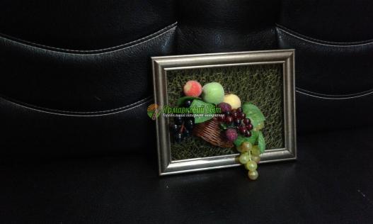 <div style=margin-left:10px><h1>Зd картина фрукты, декор на кухню</h1><p><a href="/catalog/miniatyury/">Мініатюри</a> » <a href="/catalog/miniatyury/raznoe/">Рiзне</a></p><i class="fa fa-map-marker"></i> Харьковская область, Харьков<br /><br /><div class="socdata"><script src="//yastatic.net/es5-shims/0.0.2/es5-shims.min.js"></script>
                                            <script src="//yastatic.net/share2/share.js"></script>
                                            <div class="ya-share2" data-services="facebook,gplus,twitter,lj,viber,whatsapp,skype" data-counter=""></div></div>