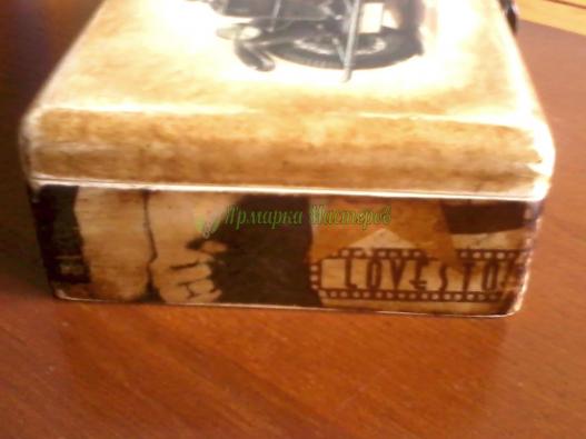 <div style=margin-left:10px><h1>Шкатулки</h1><p><a href="/catalog/ukrasheniya/">Прикраси</a> » <a href="/catalog/ukrasheniya/podarki/">Подарунки</a></p><i class="fa fa-map-marker"></i> Ровенская область, Здолбунов<br /><br /><div class="socdata"><script src="//yastatic.net/es5-shims/0.0.2/es5-shims.min.js"></script>
                                            <script src="//yastatic.net/share2/share.js"></script>
                                            <div class="ya-share2" data-services="facebook,gplus,twitter,lj,viber,whatsapp,skype" data-counter=""></div></div>