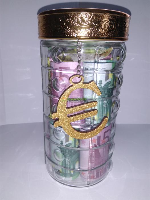 <div style=margin-left:10px><h1>Стильний подарунок " Грошова банка" сувенір</h1><p><a href="/catalog/podarki--suveniry/">Подарунки, сувеніри</a> » <a href="/catalog/podarki--suveniry/suveniry/">Сувеніри</a></p><i class="fa fa-map-marker"></i> Черновицкая область, Вижница<br /><br /><div class="socdata"><script src="//yastatic.net/es5-shims/0.0.2/es5-shims.min.js"></script>
                                            <script src="//yastatic.net/share2/share.js"></script>
                                            <div class="ya-share2" data-services="facebook,gplus,twitter,lj,viber,whatsapp,skype" data-counter=""></div></div>