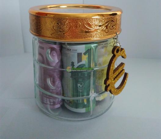 <div style=margin-left:10px><h1>Сувенір " Грошова  банка"</h1><p><a href="/catalog/podarki--suveniry/">Подарунки, сувеніри</a> » <a href="/catalog/podarki--suveniry/suveniry/">Сувеніри</a></p><i class="fa fa-map-marker"></i> Черновицкая область, Вижница<br /><br /><div class="socdata"><script src="//yastatic.net/es5-shims/0.0.2/es5-shims.min.js"></script>
                                            <script src="//yastatic.net/share2/share.js"></script>
                                            <div class="ya-share2" data-services="facebook,gplus,twitter,lj,viber,whatsapp,skype" data-counter=""></div></div>