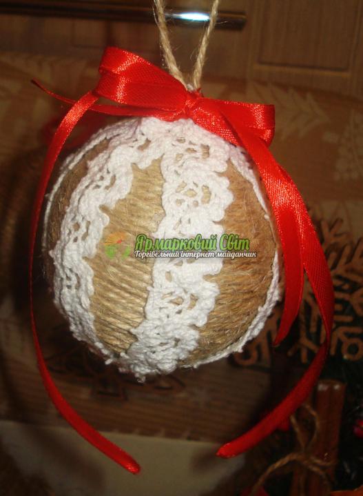 <div style=margin-left:10px><h1>Новорічні прикраси (новорічний віночок, іграшки, підсвічник)шпагат</h1><p><a href="/catalog/ukrasheniya/">Прикраси</a> » <a href="/catalog/ukrasheniya/igrushki/">Iграшки</a></p><i class="fa fa-map-marker"></i> Черновицкая область, Черновцы<br /><br /><div class="socdata"><script src="//yastatic.net/es5-shims/0.0.2/es5-shims.min.js"></script>
                                            <script src="//yastatic.net/share2/share.js"></script>
                                            <div class="ya-share2" data-services="facebook,gplus,twitter,lj,viber,whatsapp,skype" data-counter=""></div></div>