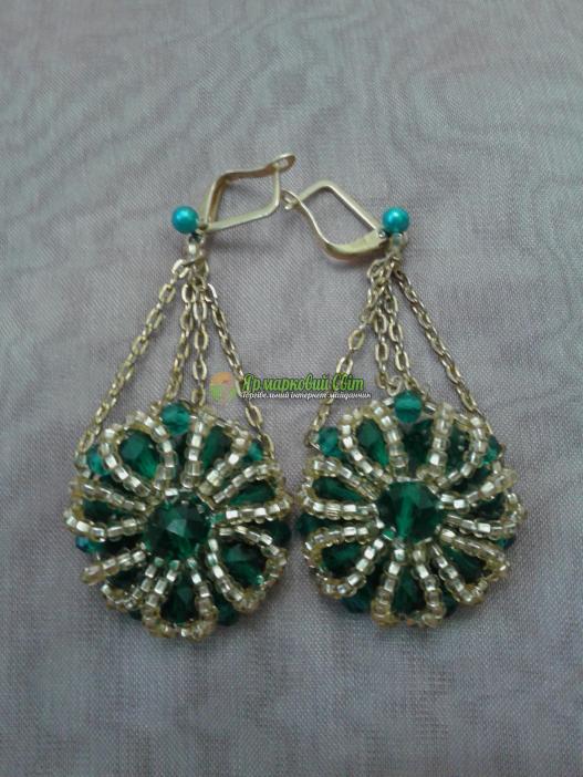 <div style=margin-left:10px><h1>кулон и серьги</h1><p><a href="/catalog/ukrasheniya/">Прикраси</a> » <a href="/catalog/ukrasheniya/aksessuary/">Аксесуари</a></p><i class="fa fa-map-marker"></i> Донецкая область, Мариуполь<br /><br /><script src="//yastatic.net/es5-shims/0.0.2/es5-shims.min.js"></script>
                                            <script src="//yastatic.net/share2/share.js"></script>
                                            <div class="ya-share2" data-services="facebook,gplus,twitter,lj,viber,whatsapp,skype" data-counter=""></div><br /><div class="socdata"></div></div>